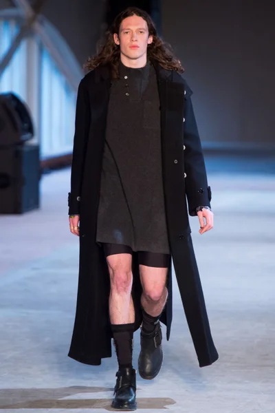 Look 1